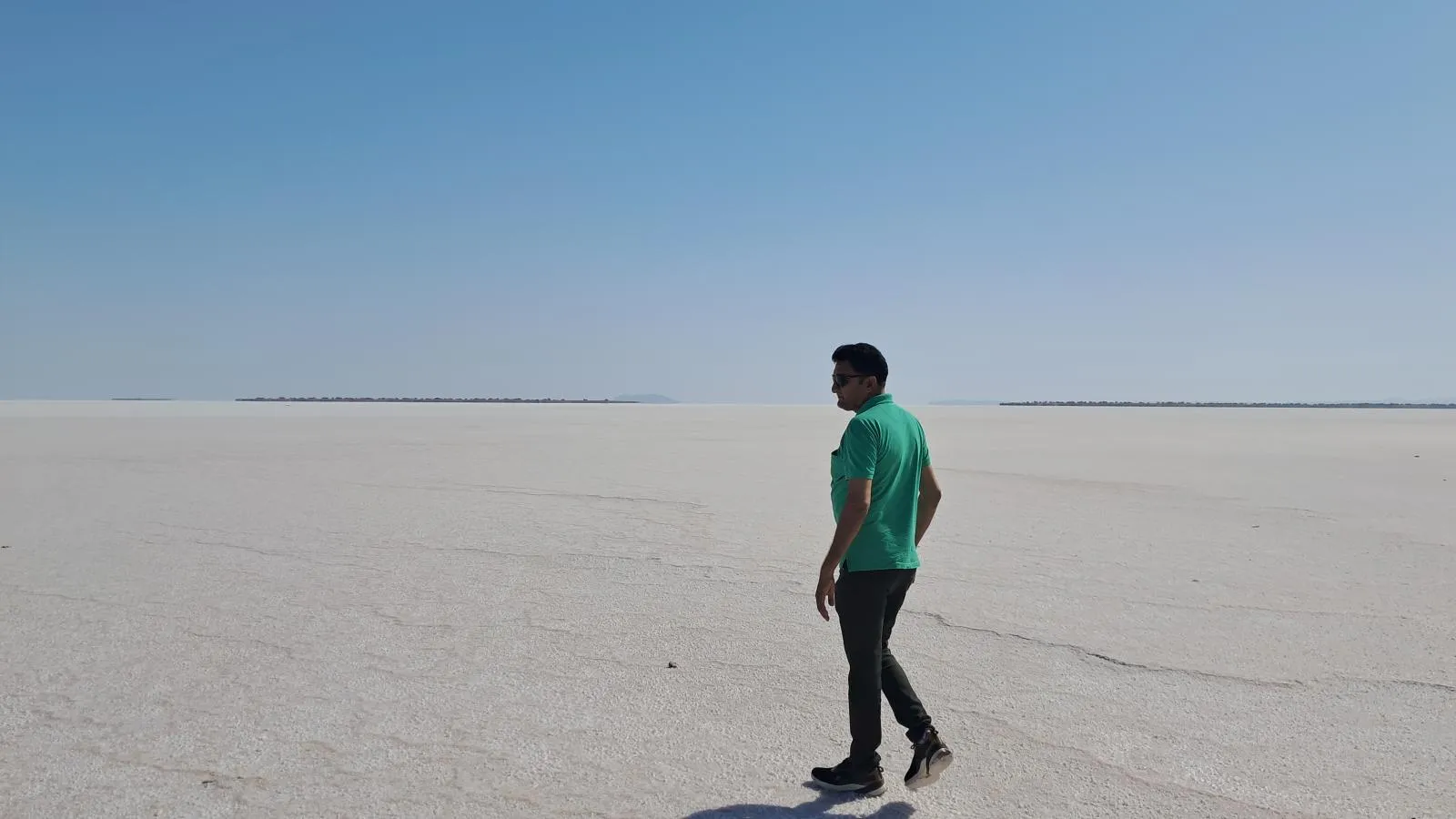 White Rann landscape near Dhordo